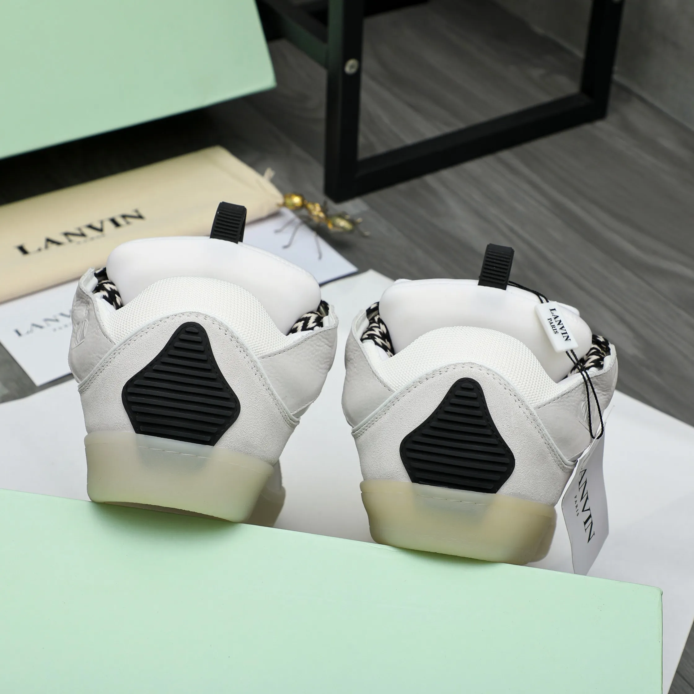Men's shoes 💰740 [Lanvin] Lanvin high-end quality original couple's casual shoes - Upper: imported pebbled cowhide stitched with breathable mesh - Lining: Lycra elastic lining - Outsole: original rubber outsole - Super high quality control·Fine workmanship: highlighted (high-end·luxury·grade) -Size: 36-45 (45 can be customized)